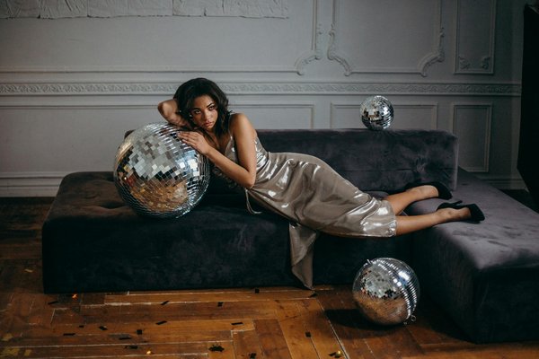 Découvrez les Vertus Insoupçonnées de l'Huile de Pépins de Raisin pour Revitaliser Vos Cheveux!